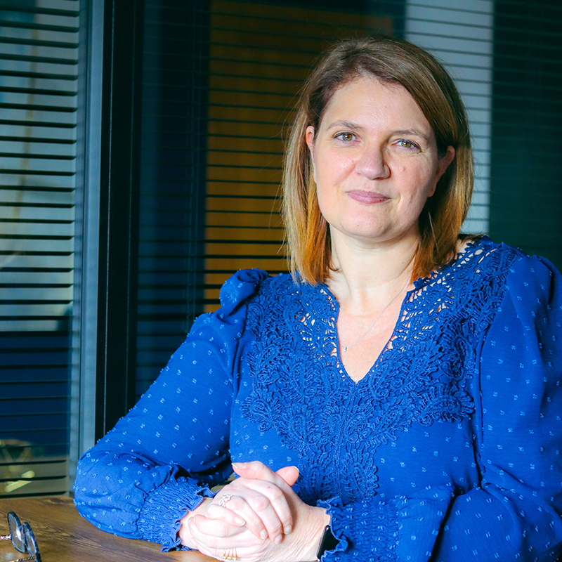 photo christelle lalande phoenix finances